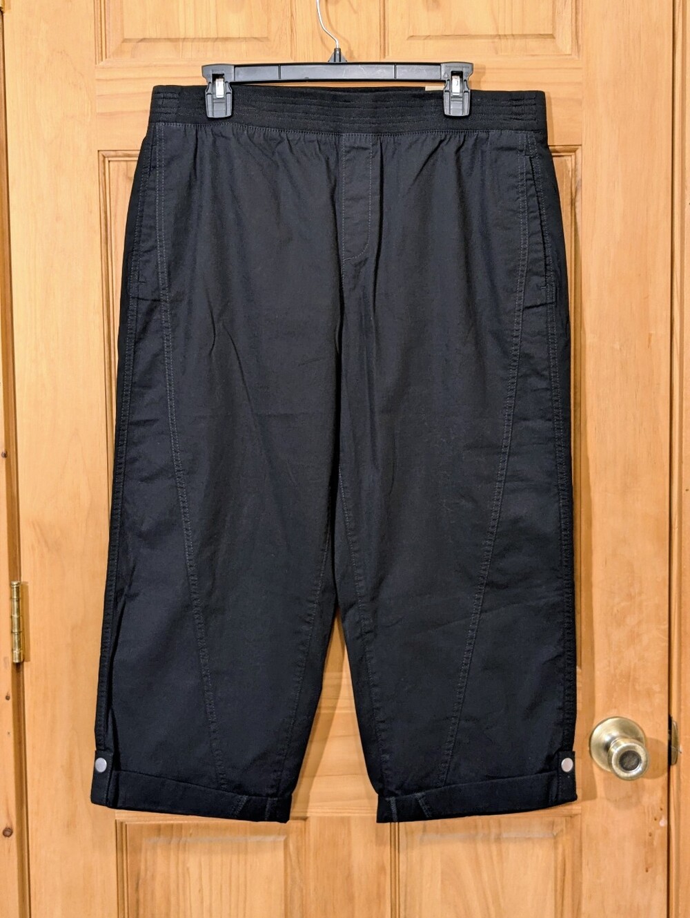 Chico's Fitigue Rolled Crop Pants Convertible Black SZ 2R 12R Cotton Blend NWT